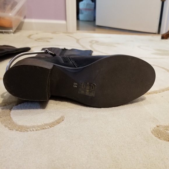 Women boots - Picture 3 of 4